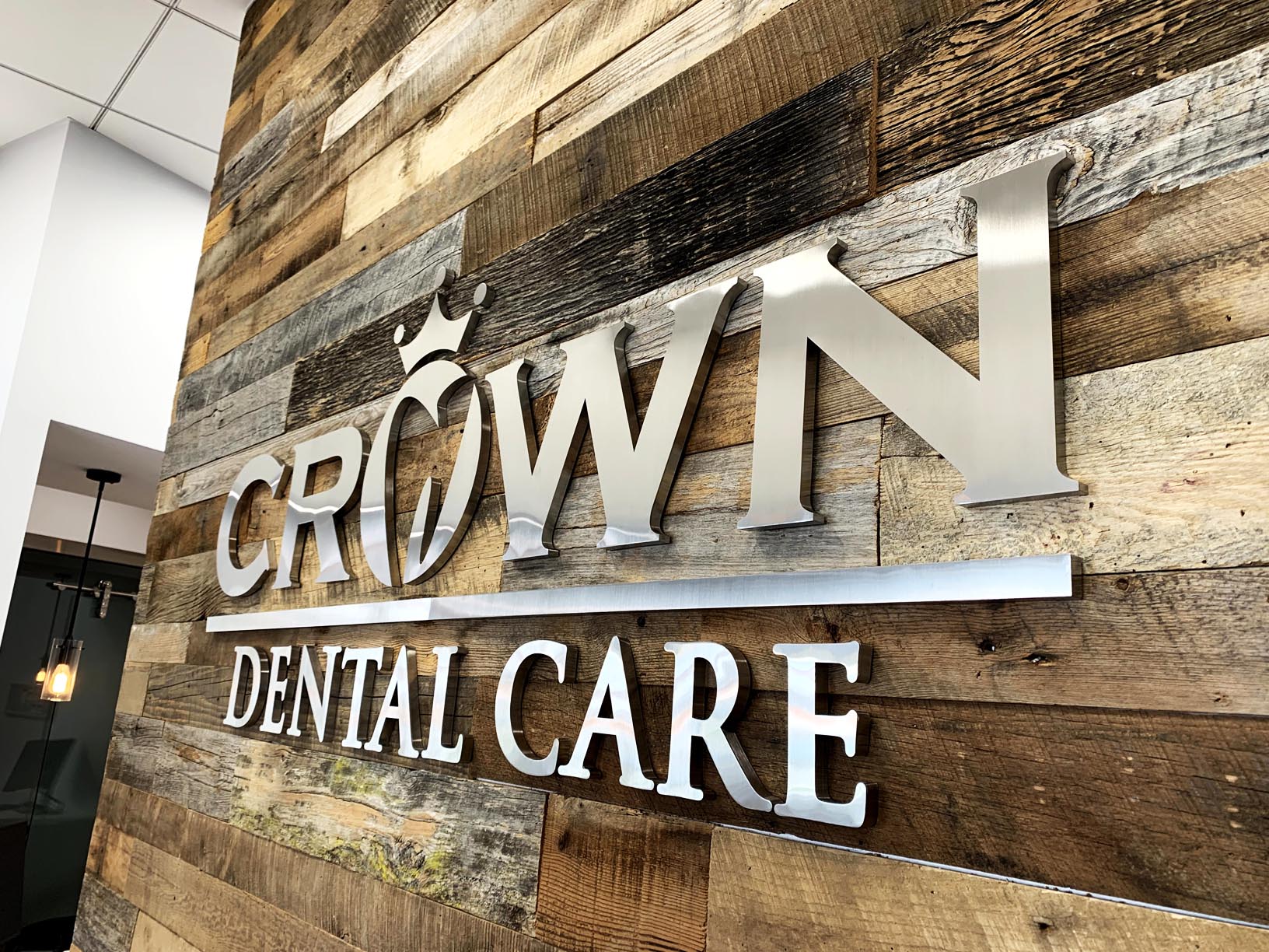 crown dental dimensional lettering